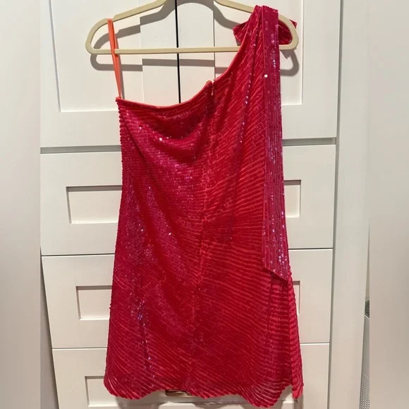 NWOT Mac Duggal Scarlet Sequin Dress - Picture 4 of 6